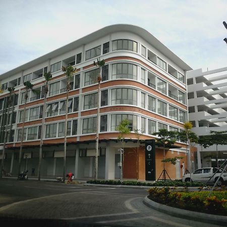 Homezstay Soho Timesquare Miri Exterior photo